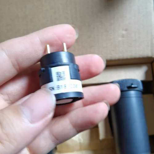 特安氧气探测器，es2000T，传感器换新的，2只1800元