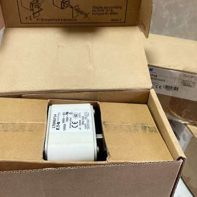 170M6714全新原盒巴斯曼熔断器，实物图，清仓价、需要的