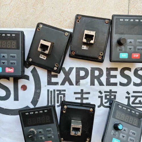 德弗MB102W变频器面板，成色如图，拆机包好
