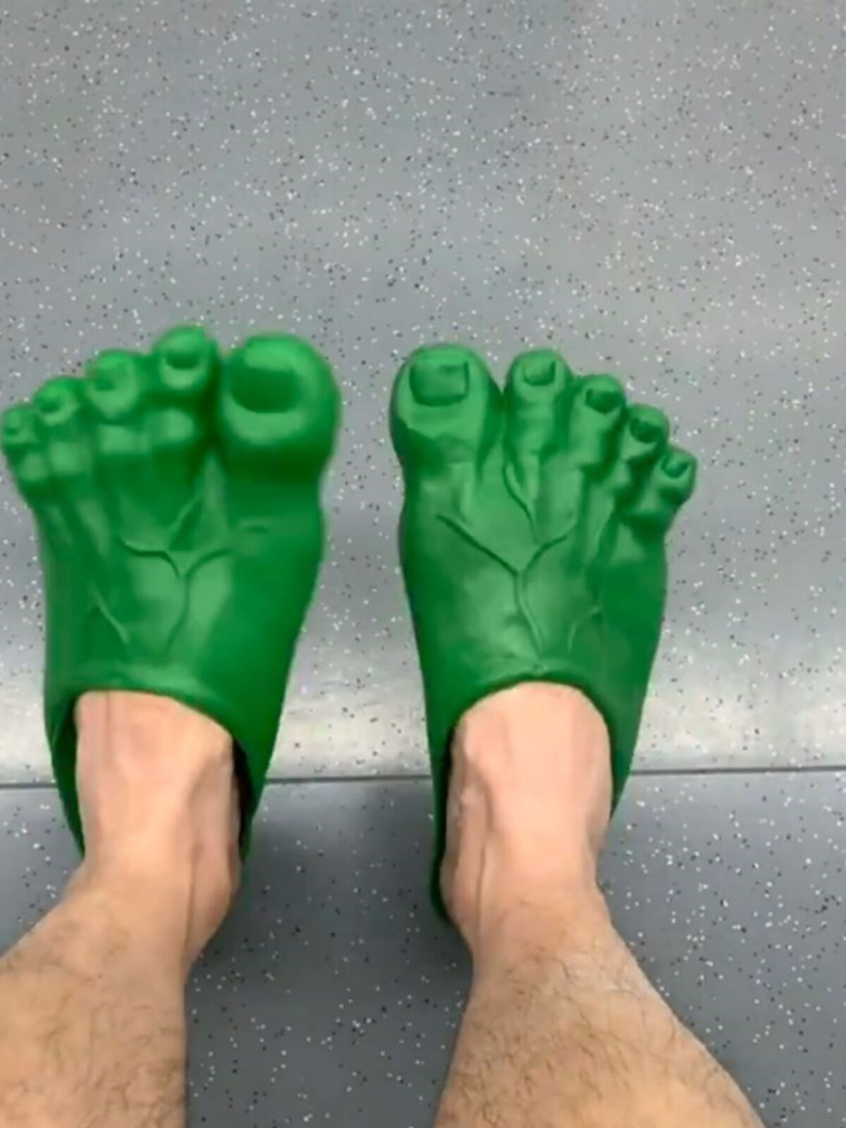 Hulk ayaq barmağı formalı məzəli ev şalbanı, yumşaq altlıq