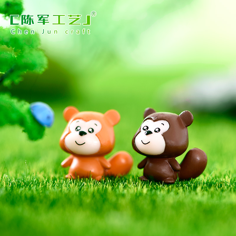 装潢配件苔藓微景观饰品可爱大尾巴松鼠品厂DIY组装摆件陈军工艺