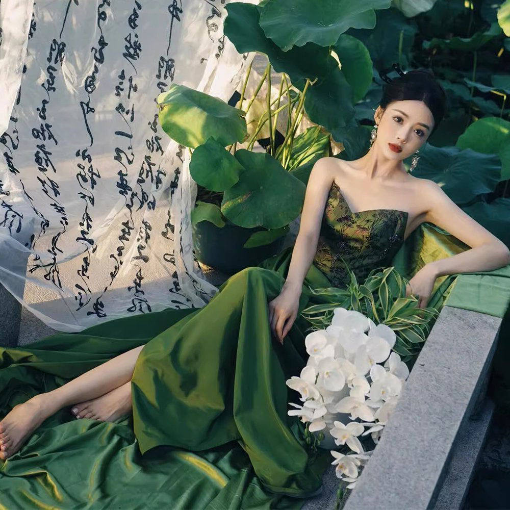 夏季绿色新中式简约旗袍