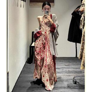 夏日绝美小裙子2025开春高级感长裙度假气质红色印花吊带连衣裙女