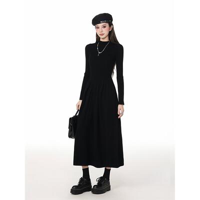 黑色半高领针织连衣裙202