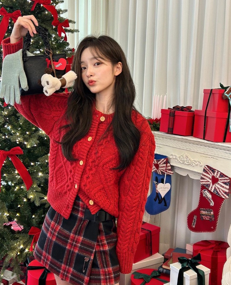 Grove23圣诞新年新款圆领毛衣韩国东大门复古麻花针织百搭外套女