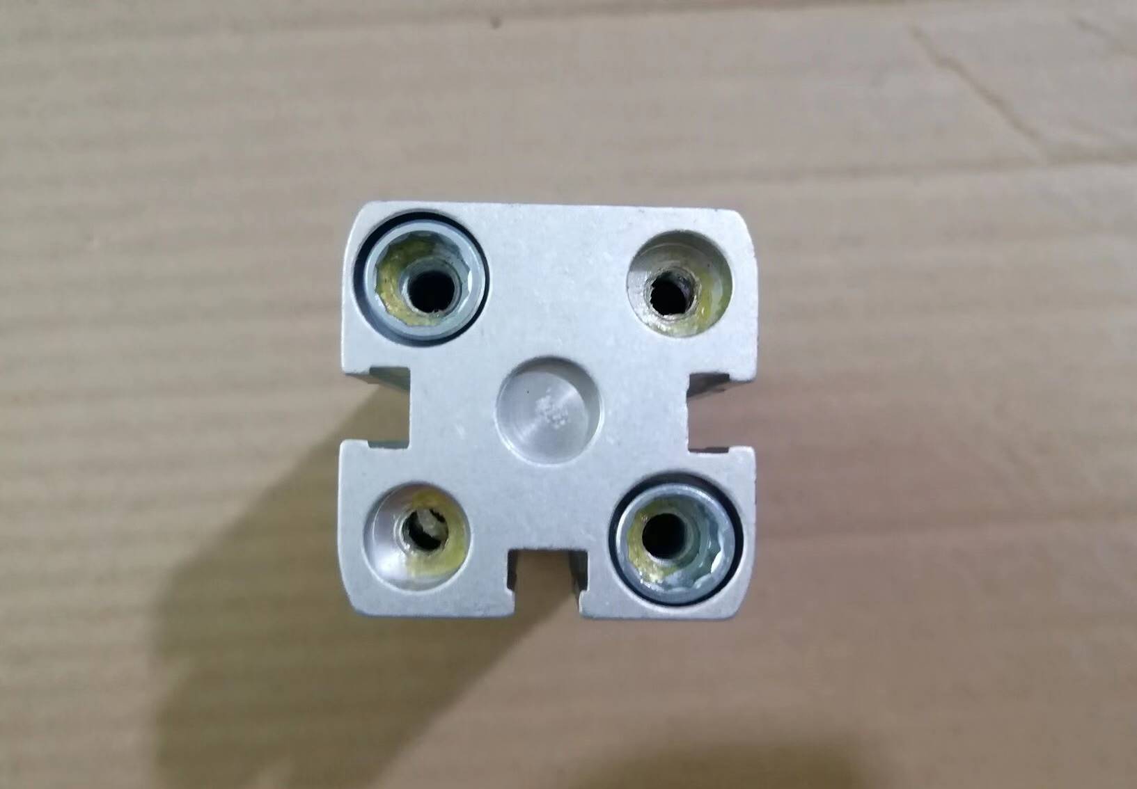 德国费斯托气缸ADNGF-12-5-16-10-15-20-25-30-40-32-50-P-A现货