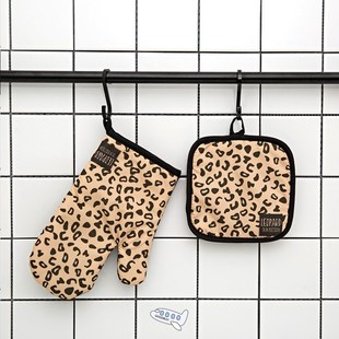 Kitchen Gloves Insulation Leopard Pattern Pad Cooking Microw