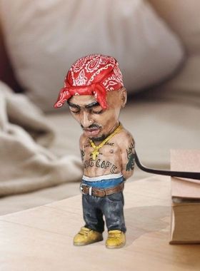 1Pcs Mini Resin Ornaments Hip Hop Funny Rapper Bro Figurine