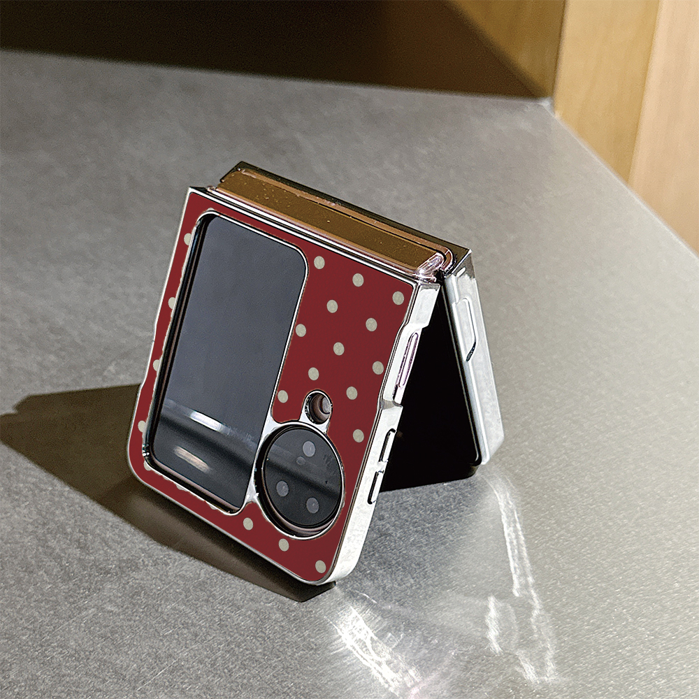 红底波点米菲兔皮纹折叠屏手机壳