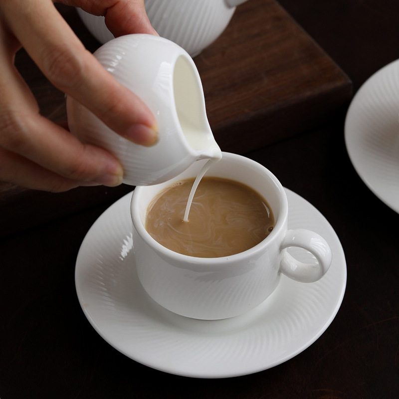 欧式咖啡具套装浮雕陶瓷茶壶简约咖啡杯碟奶壶英式下午茶奶茶杯子