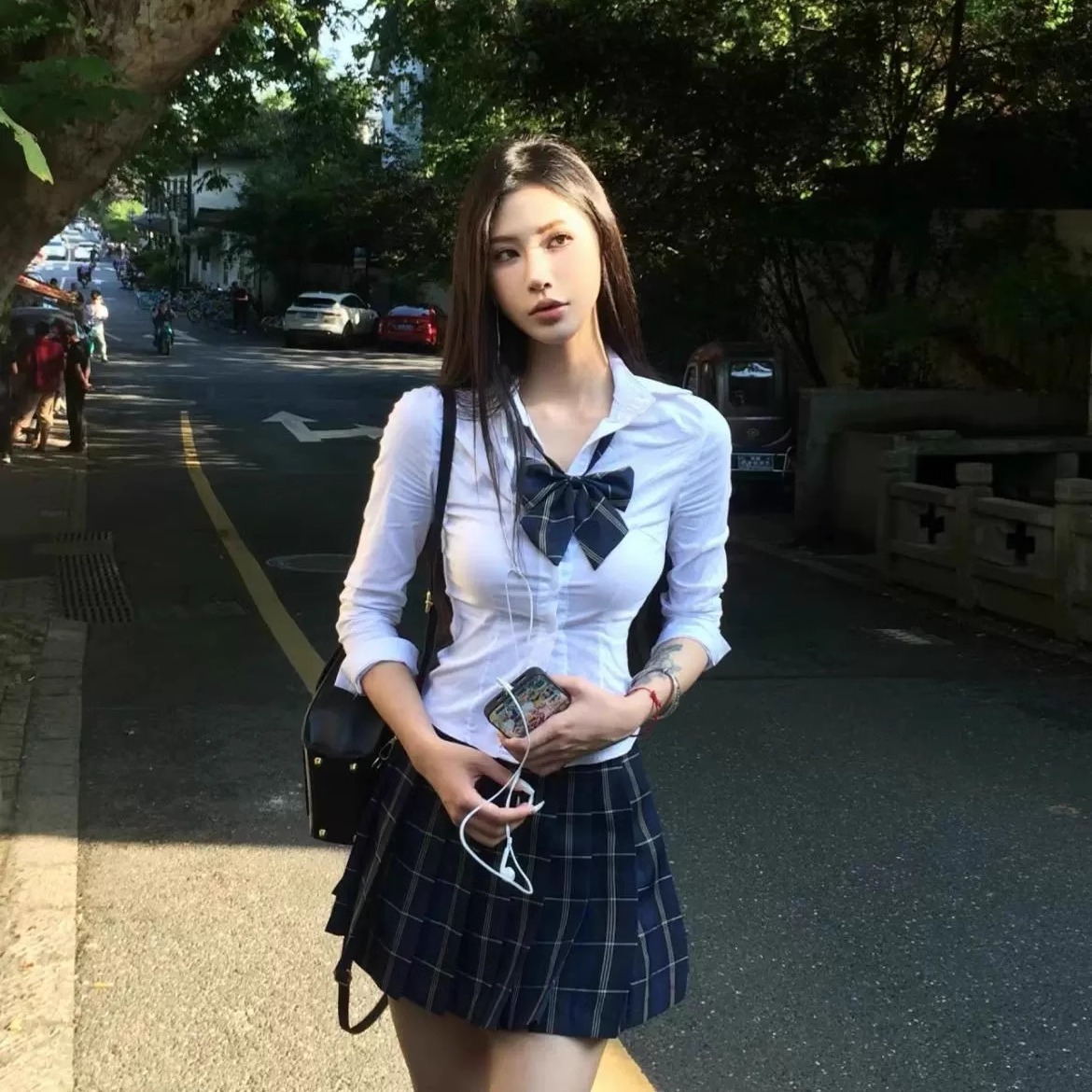 上衣基础款收腰秋季学院风修身