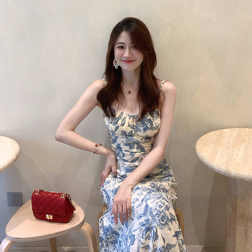 印花度假风鱼尾吊带长款连衣裙