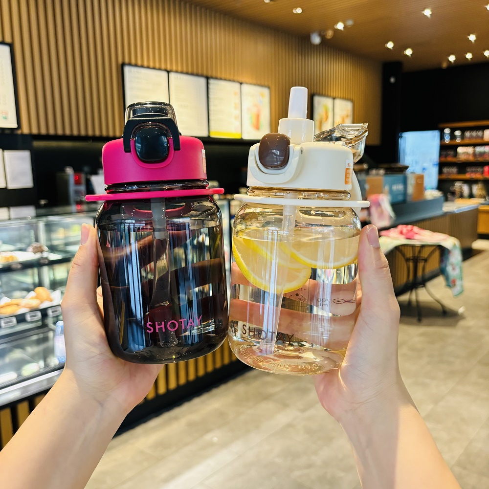 高颜值网红安全材质大容量吸管杯