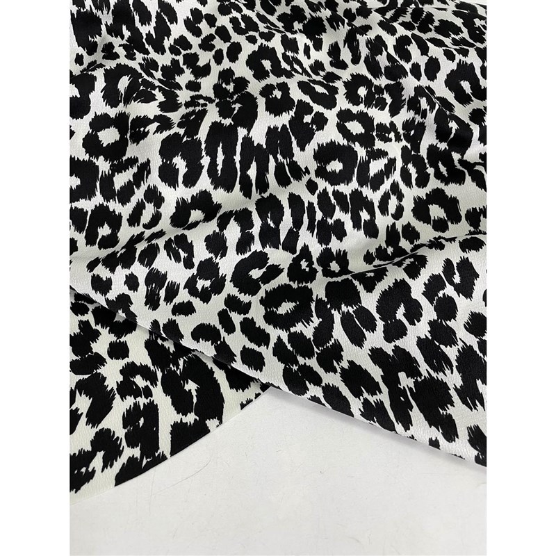 D544夏季白底黑色印花缎面雪纺布头 柔软透气垂坠旗袍上衣diy面料