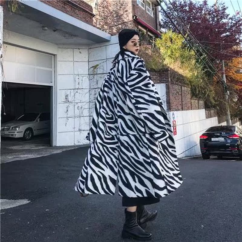 Women Winter British Style Zebra Pattern Thicken Long Woolen
