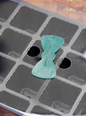 24-Hole Home Garden Balcony Nursery Seedling Tray Plant Grow