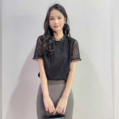 条纹显瘦简约套头短袖蕾丝小衫