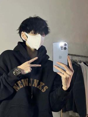 潮牌时尚加绒加厚连帽长袖卫衣男