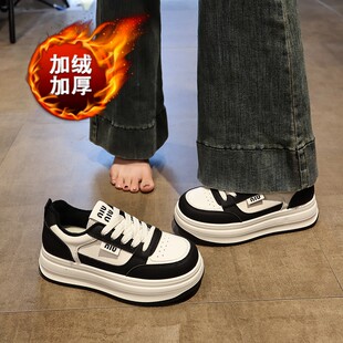 加绒厚底板鞋女款2025新款冬季二棉小白鞋真皮保暖休闲运动鞋34码