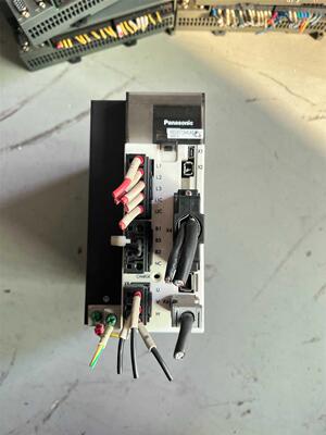 现货MEDKT7364CA1 2.5KW，伺服驱动器