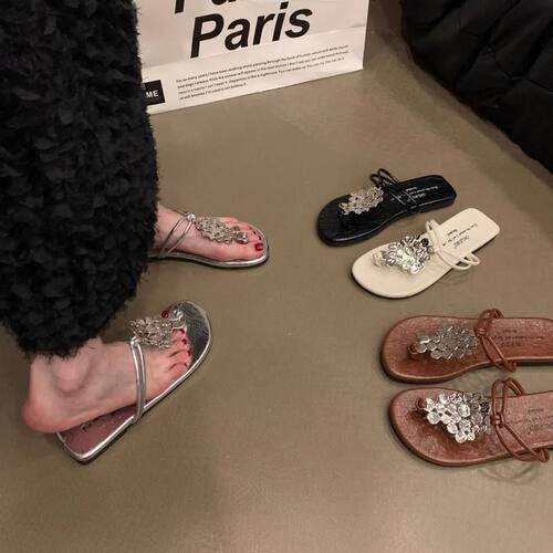 夹趾拖鞋女凉拖春秋新款法式