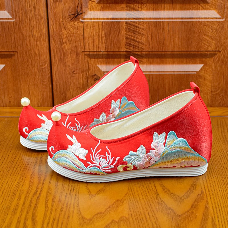 锦袍仙古风汉服鞋子女增高翘头绣花鞋黑色古装名族风配马面裙的鞋