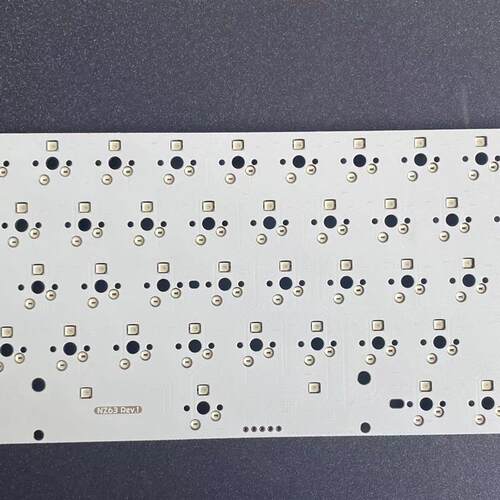 NZ63非左移63pcb单模热插拔RGB60%机械键盘客制化主板