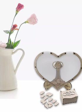 Buku Tamu Pernikahan Berbentuk Hati Alternatif Sederhana