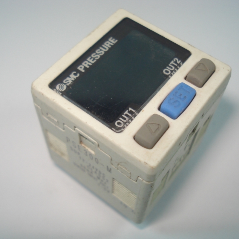议价SMC PSE301-M 2色数显远程压力显示表