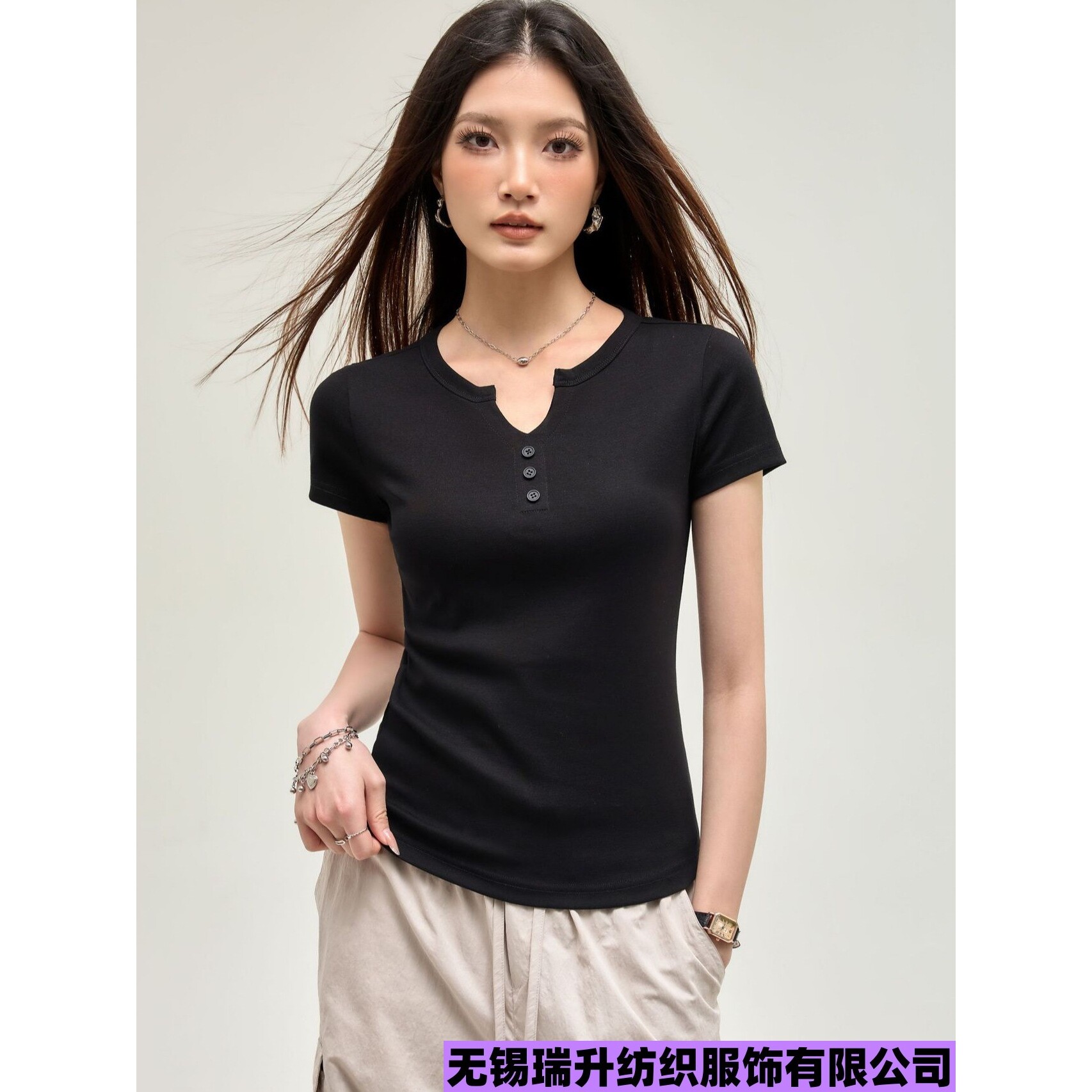 无锡瑞升纺织服饰有限公司2025夏季新款短袖t恤女棉修身圆领纽扣图片