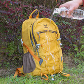 户外轻便登山包女20升小背包轻量化短途徒步双肩包防水旅行爬山包