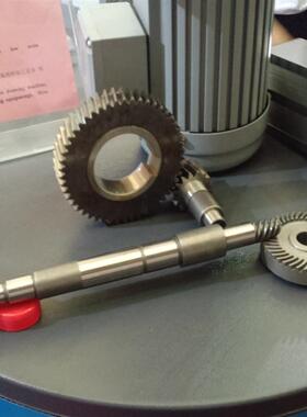 直角2出SZG32H40轴速减马达W~1.51KW 大速比小体积日精款直交轴减