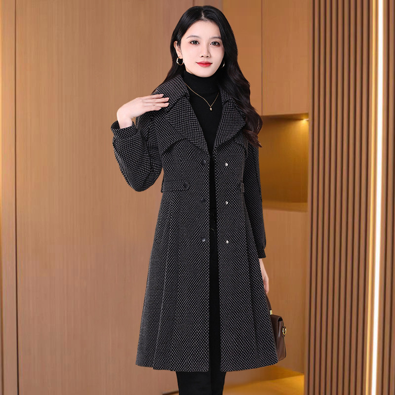 品牌小香风斗篷毛呢外套女2026高级感流行超火风衣大衣独特超好看