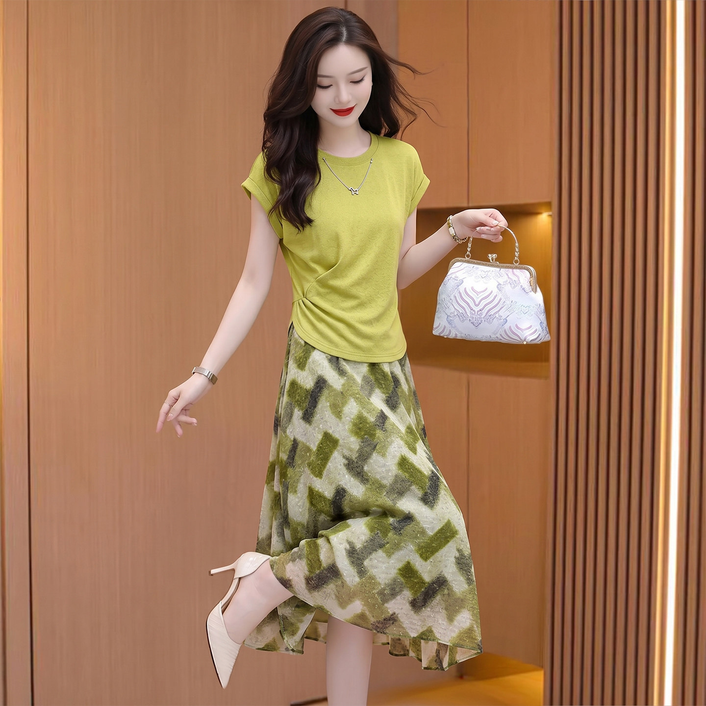 妈妈短袖两件套装连衣裙女夏洋气减龄穿搭高端品牌冰丝广州十三行