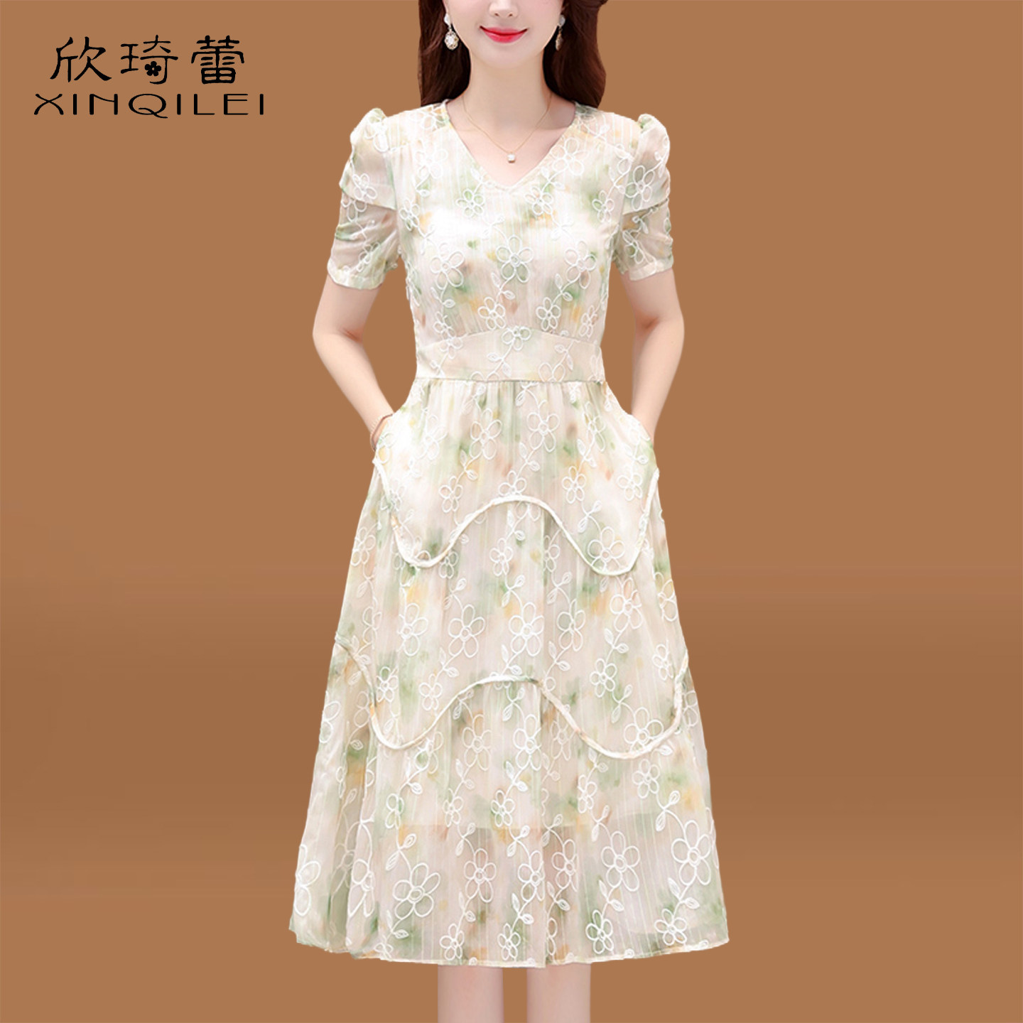 广州十三行后妈妈连衣裙子女夏季流行爆款高端高级感旗袍高端减龄