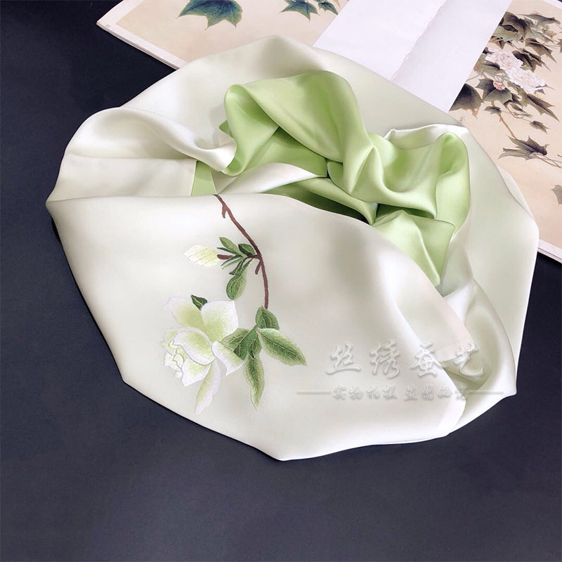 2023新款苏绣真丝围巾纯手工绣花双层桑蚕丝刺绣送礼物丝巾女冬季