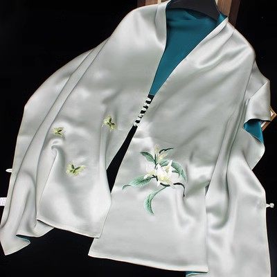苏绣真丝披肩女士丝巾苏绣配旗袍礼服刺绣盘扣披风妈妈礼物围巾冬