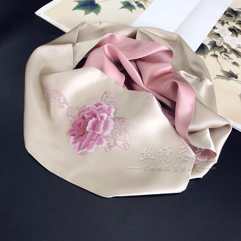 2023新款苏绣真丝围巾纯手工刺绣绣花双层桑蚕丝刺绣围巾礼品冬季