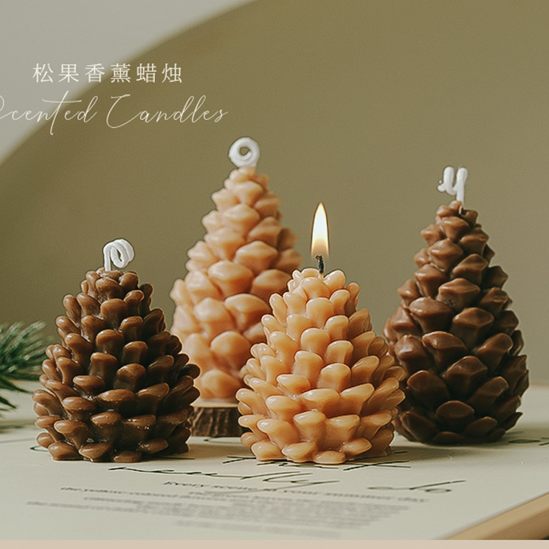 2025圣诞节装饰品摆件candle创意伴手礼礼物圣诞松果香薰蜡烛定制