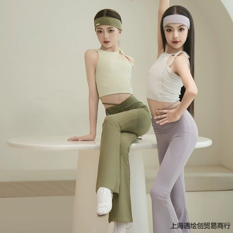 星辰舞服拉丁舞练习套装舒适合身高弹裤装显身材显瘦表演时装走秀