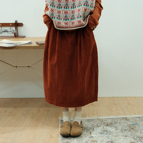 长裙文艺日系灯芯绒花苞裙半身裙