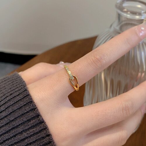 新款小众设计几何镶钻水滴镂空戒指女钛钢不掉色百搭ins风指环