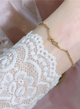 新款个性设计几何打结手链时尚气质简约百搭钛钢手饰女不掉色