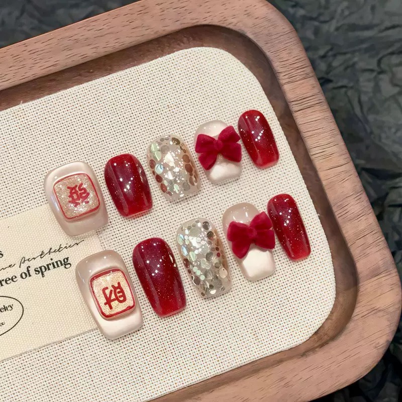 新年发财毛绒蝴蝶结芭蕾风穿戴甲显白新年款纯手工穿戴甲高级美甲