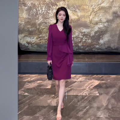 秋季酒紫长袖收腰包臀礼服中裙