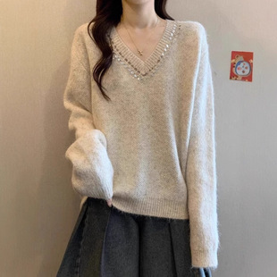 独特亮片V领长袖毛衣秋季2026新款大码女装胖mm宽松慵懒针织上衣