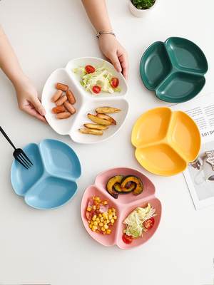 创意分餐盘儿童餐盘分格陶瓷家用小盘子分装菜盘早餐三格餐具。