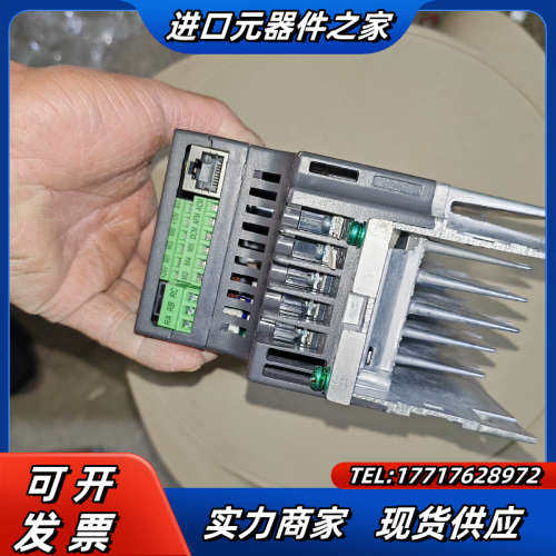 几乎全新变频器VFD004EL21A功能，为议价