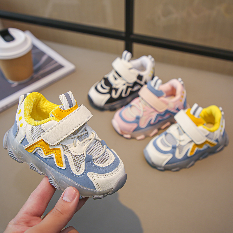 儿童新款亮灯鞋休闲时尚网面运动鞋