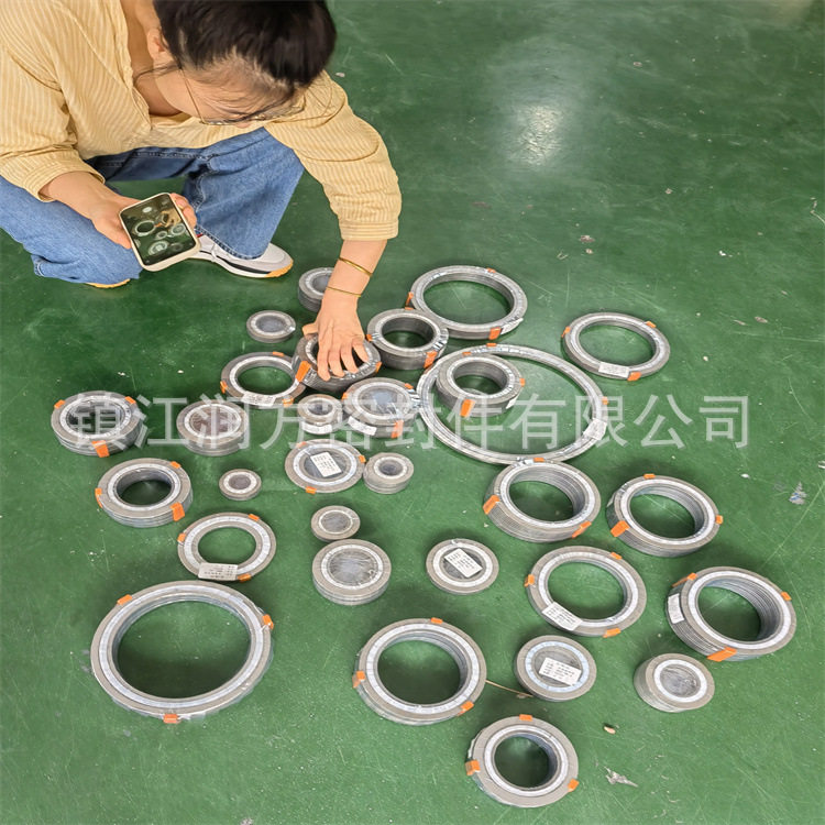 不锈钢带内外环金属缠绕垫片 316L不锈钢缠绕垫片图片